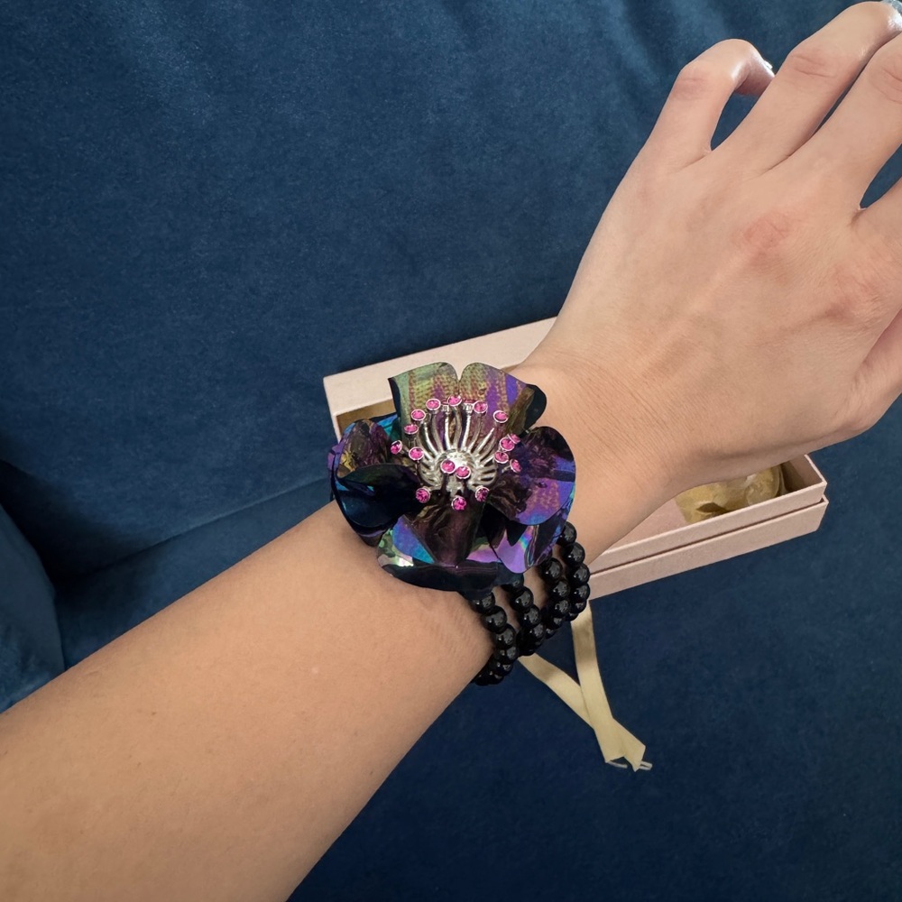 Miu Miu Iridiscent‎ Floral Crystal Bracelet - Picture 7 of 7